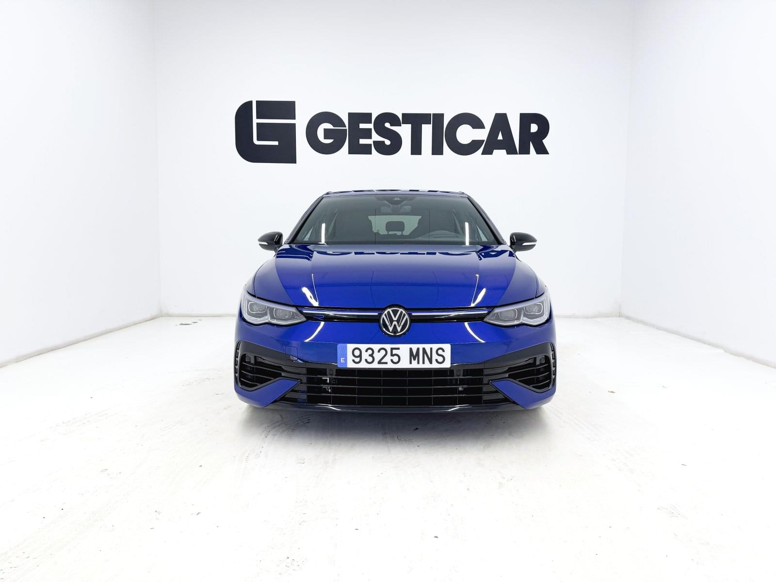 VOLKSWAGEN GOLF R 20 ANIVERSARIO 4