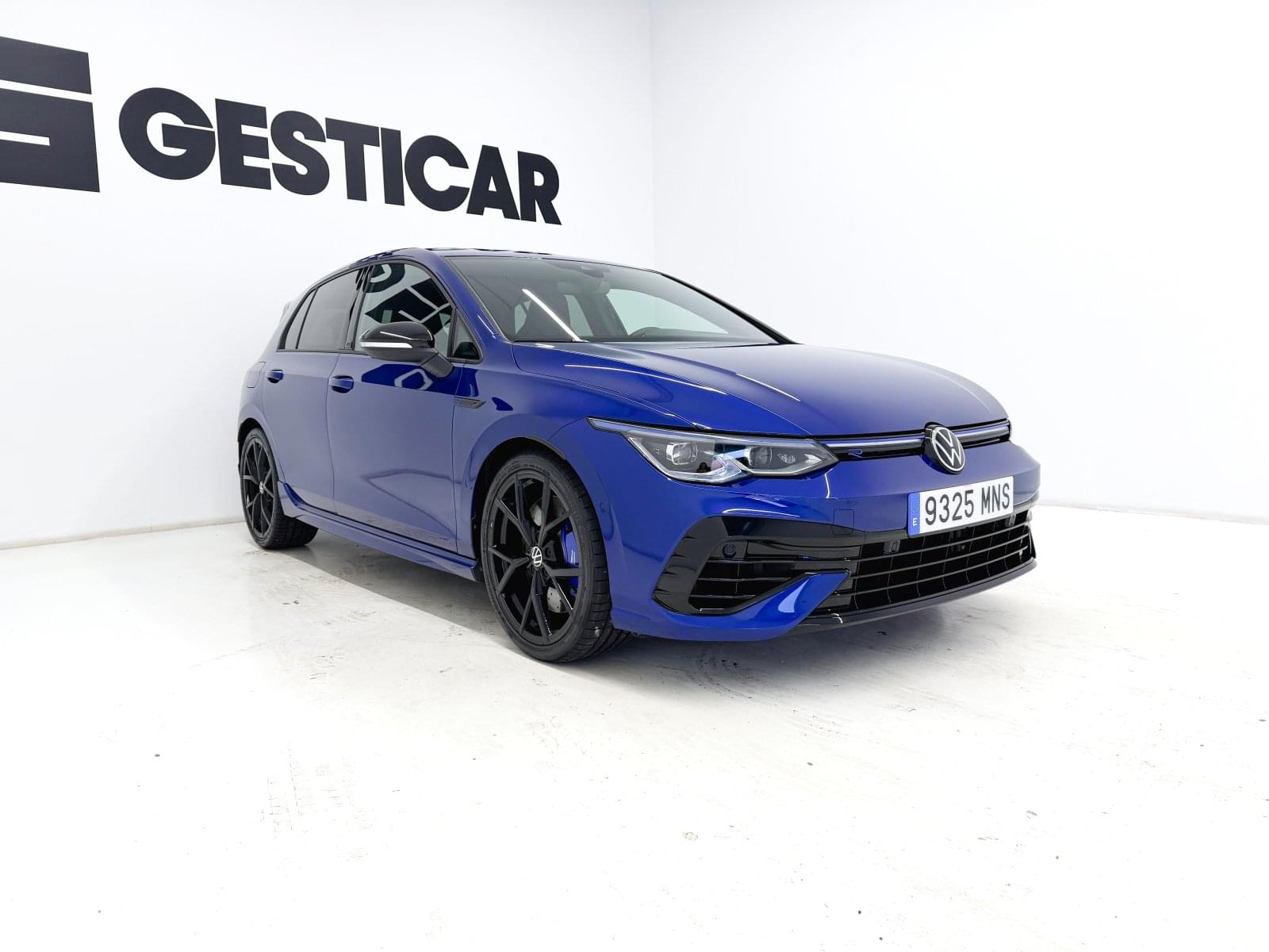 VOLKSWAGEN GOLF R 20 ANIVERSARIO 2