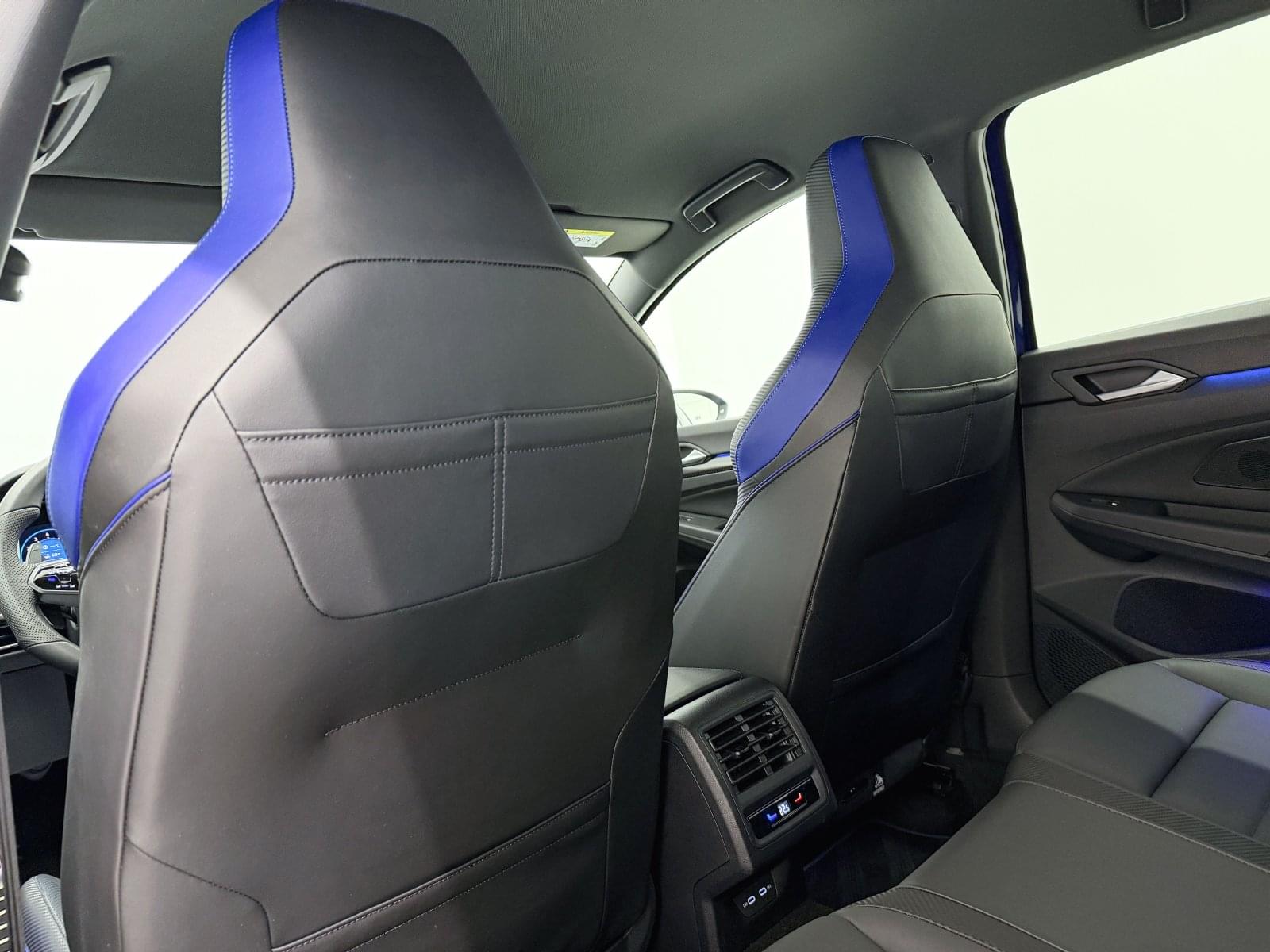 VOLKSWAGEN GOLF R 20 ANIVERSARIO 47