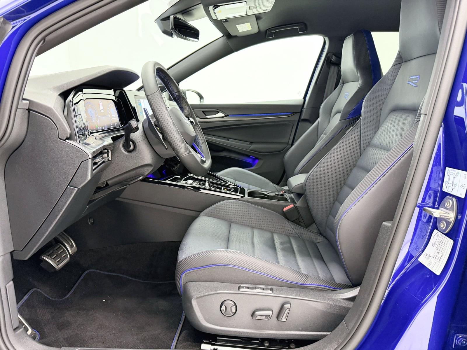 VOLKSWAGEN GOLF R 20 ANIVERSARIO 29