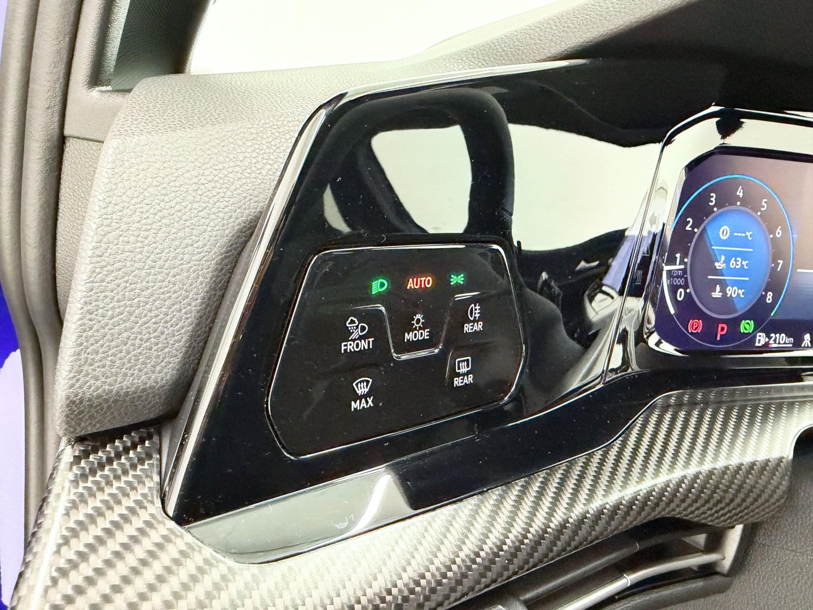 VOLKSWAGEN GOLF R 20 ANIVERSARIO 32