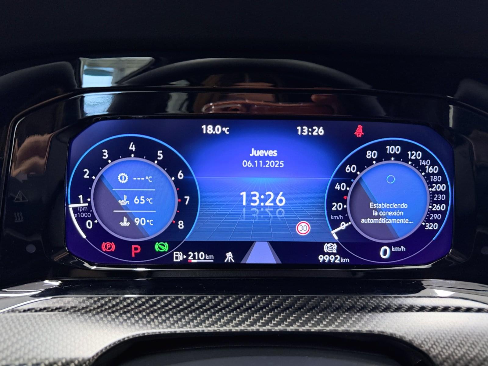 VOLKSWAGEN GOLF R 20 ANIVERSARIO 37