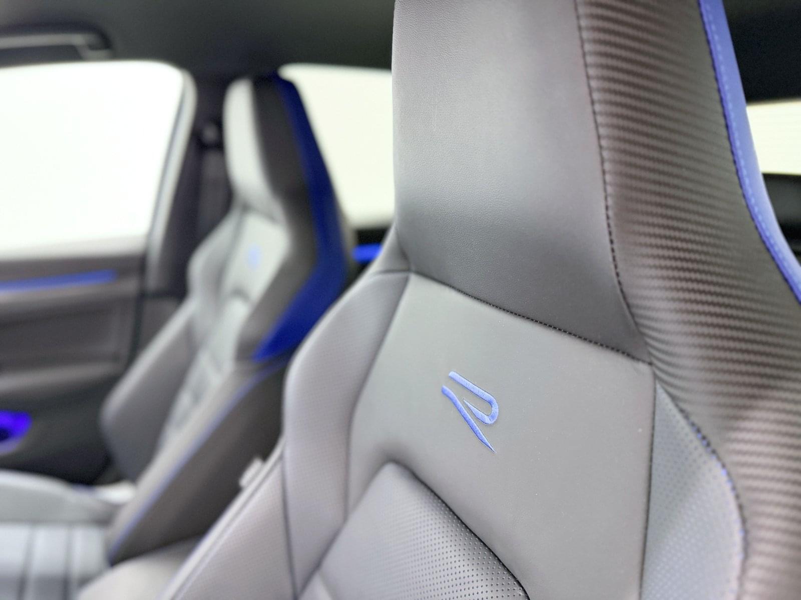 VOLKSWAGEN GOLF R 20 ANIVERSARIO 28