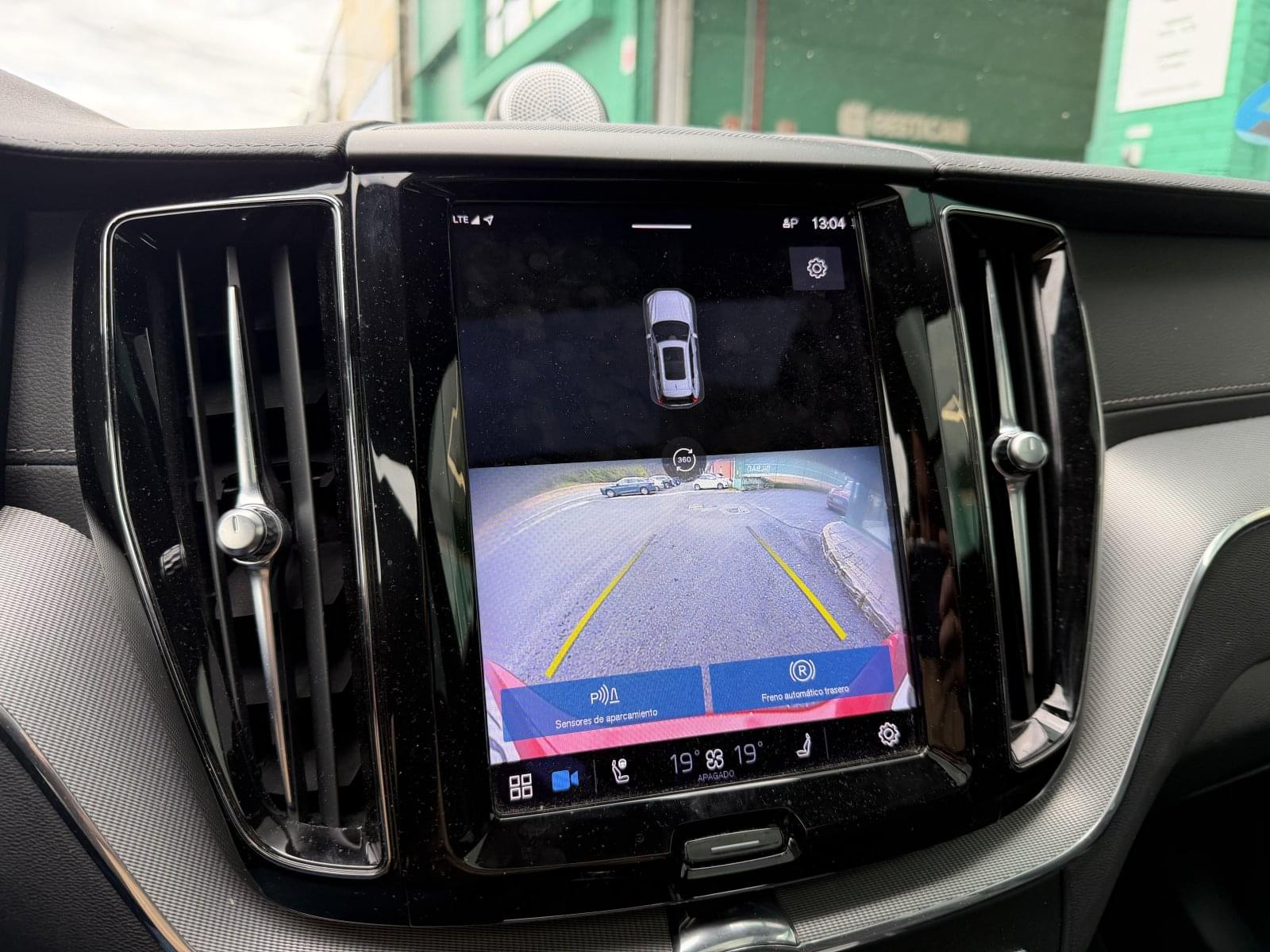 VOLVO XC60 2.0 T6 AWD RECHARGE R-DESIGN 340CV 14 