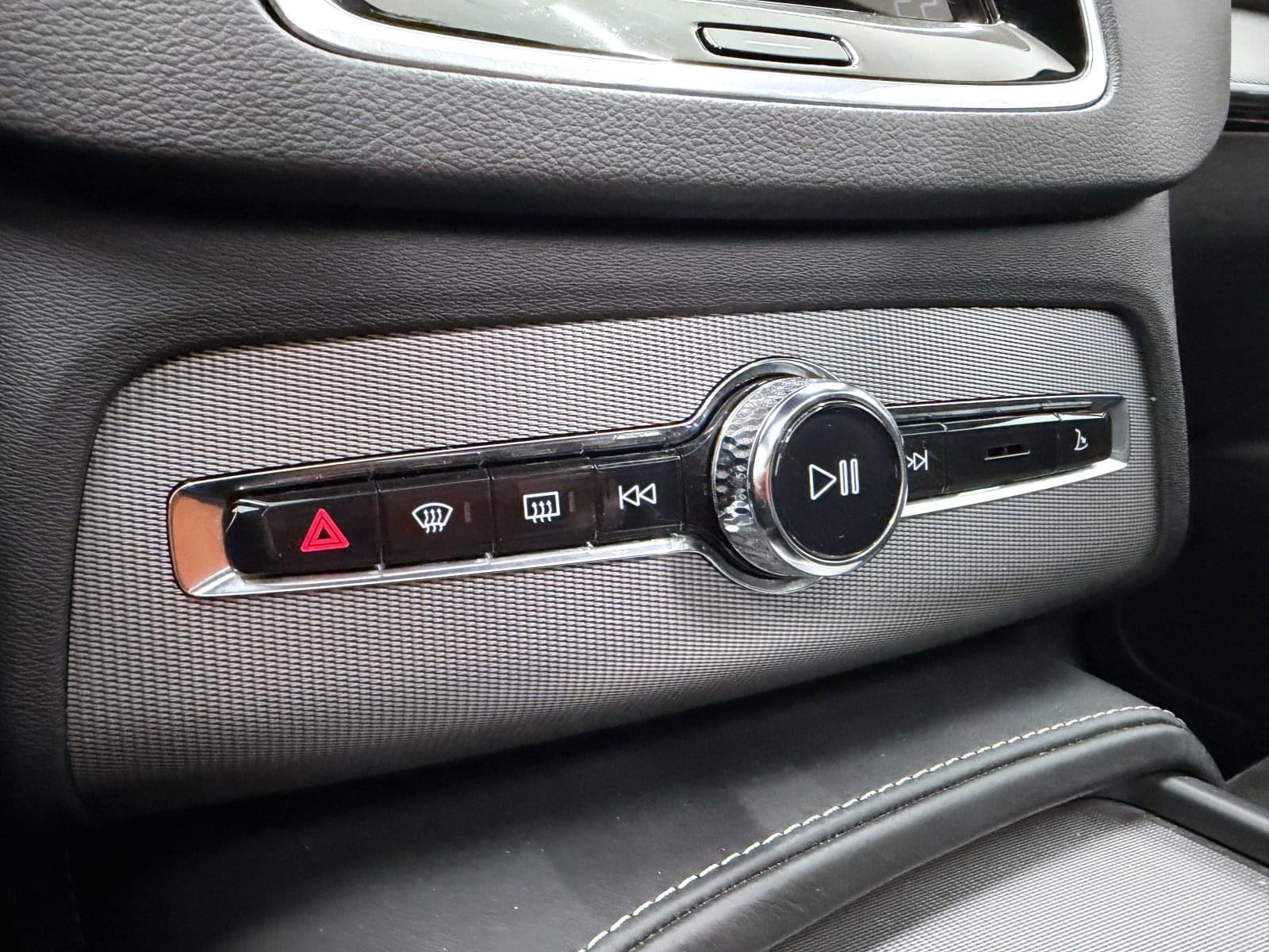 VOLVO XC90 T8 AWD RECHARGE R-DESIGN AUTO 390CV 37 