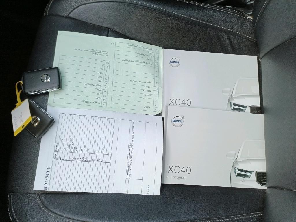 VOLVO XC40 2.0 D4 AWD INSCRIPTION AUTO 190cv 12 