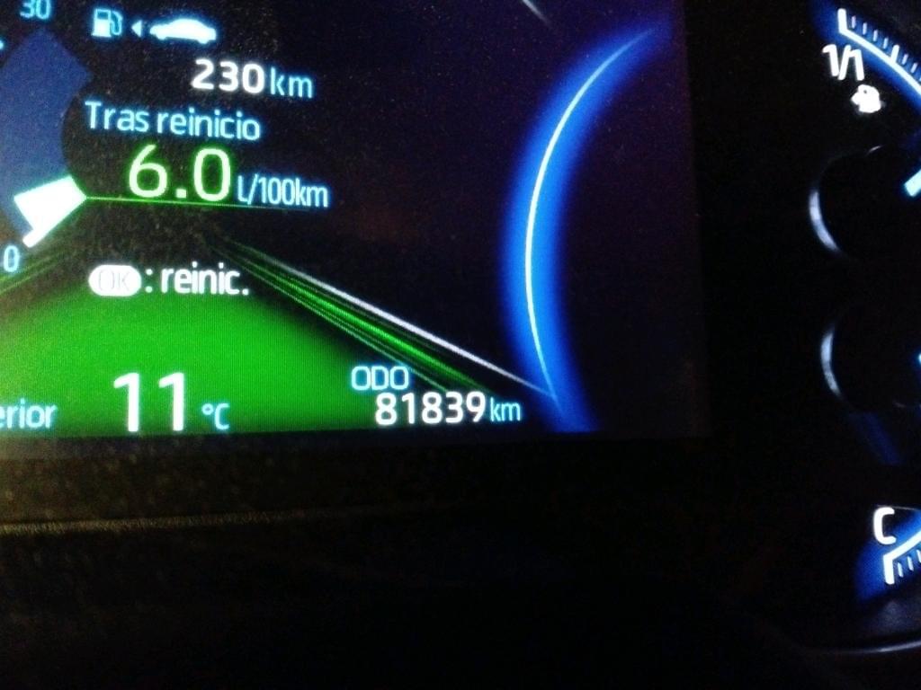 TOYOTA RAV4 2.5L 220H ADVANCE 217cv 8