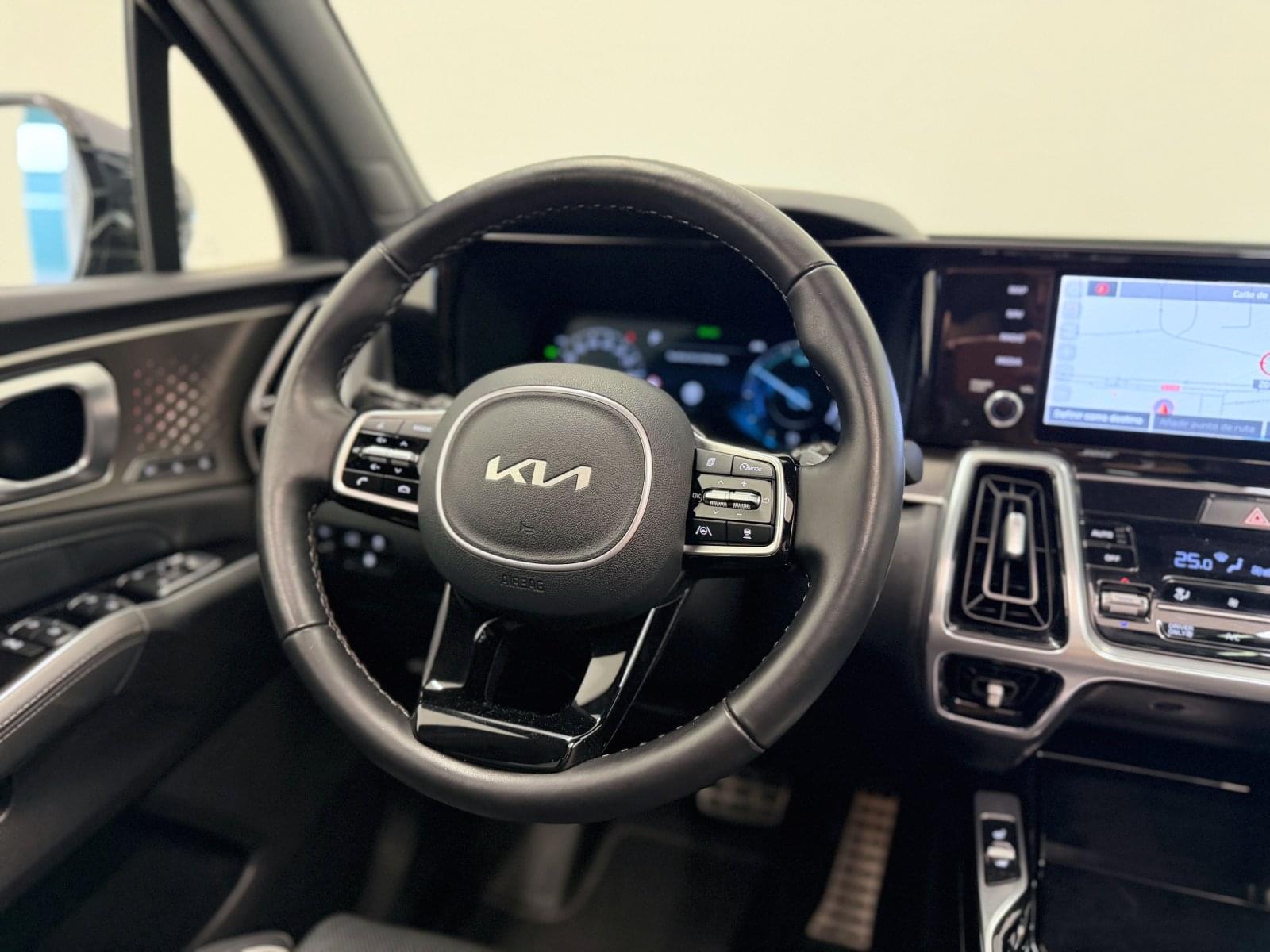 KIA SORENTO 1.6 TGDI PHEV EMOTION 4X4 P.LUXURY 265CV 31 