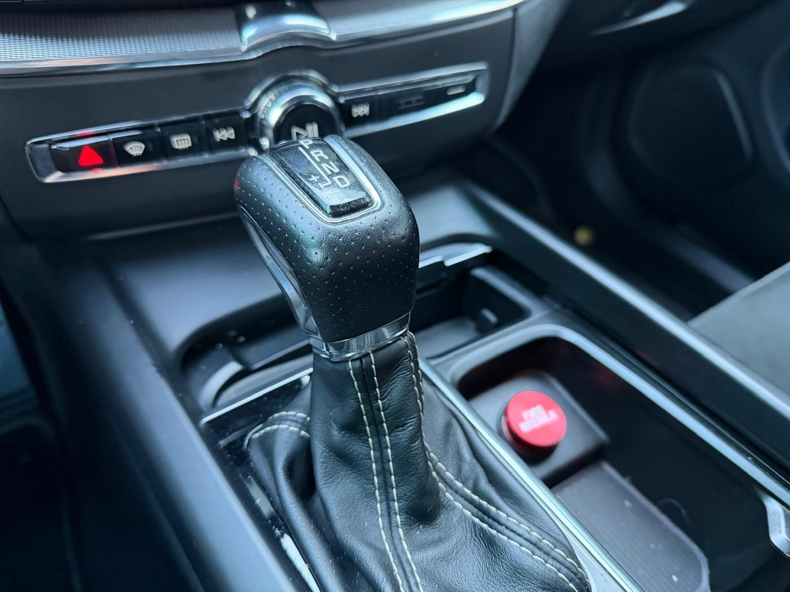 VOLVO XC60 D5 AWD RDESIGN 235CV 15