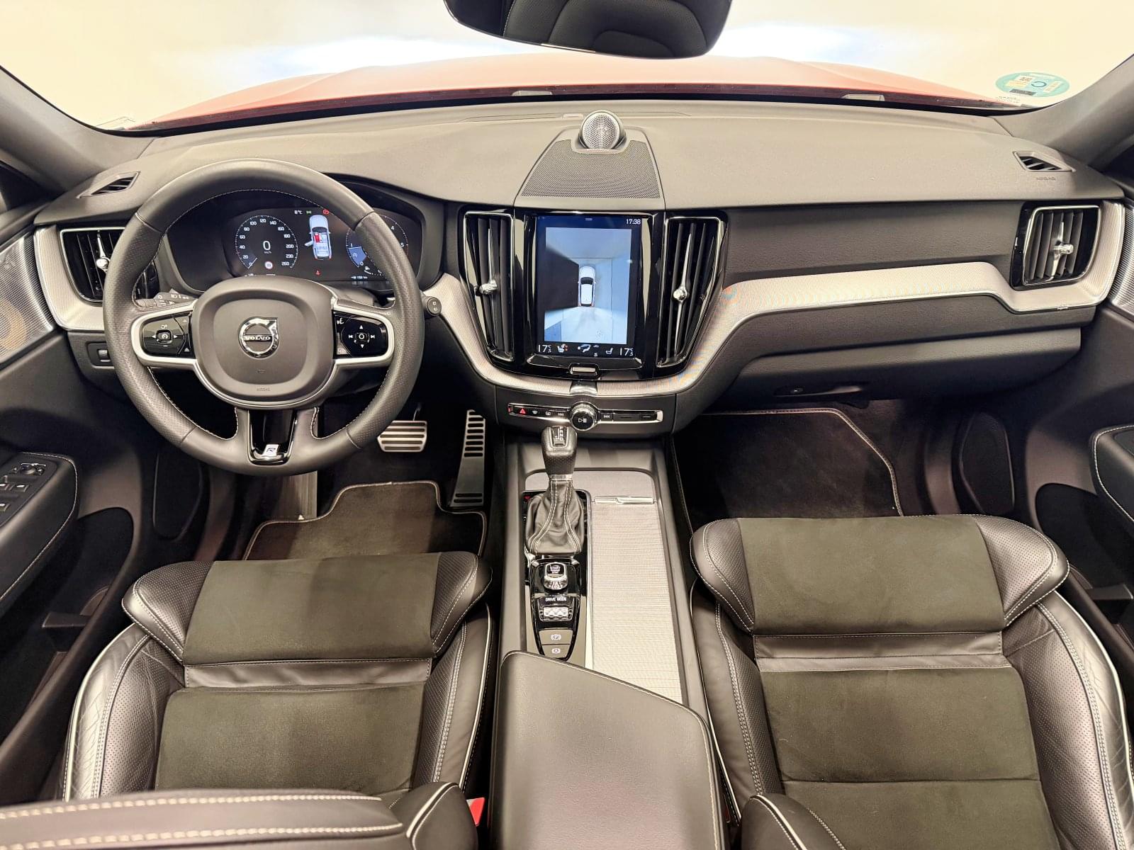 VOLVO XC60 D5 AWD RDESIGN  235CV 31 