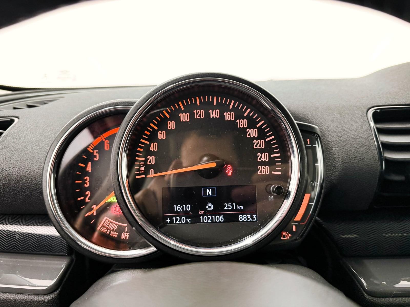 MINI CLUBMAN COOPER D 24 