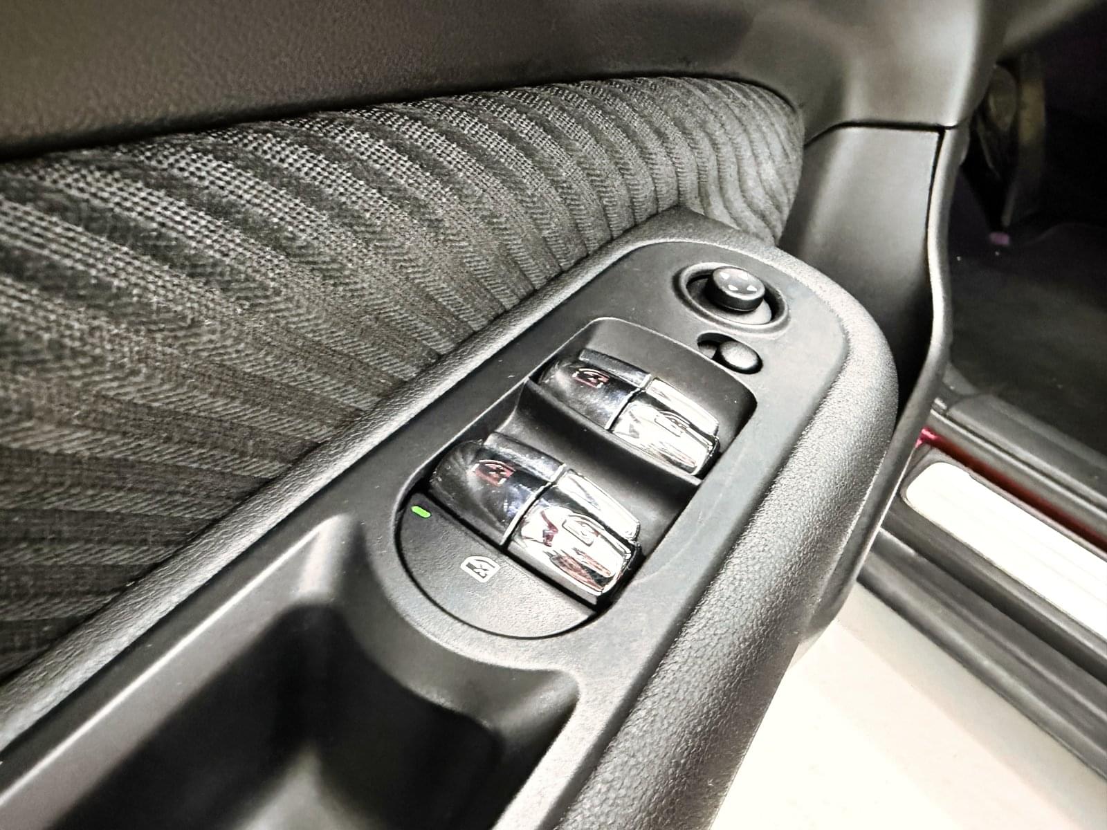 MINI CLUBMAN COOPER D 19 