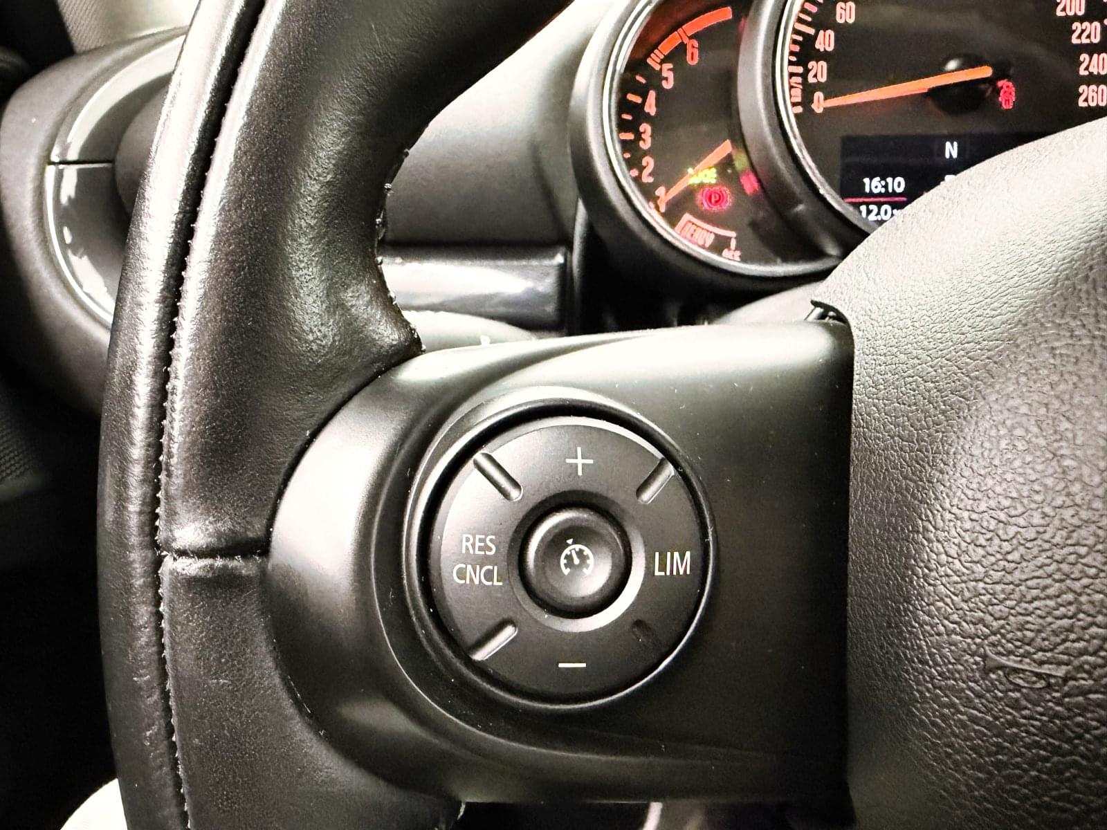 MINI CLUBMAN COOPER D 25 