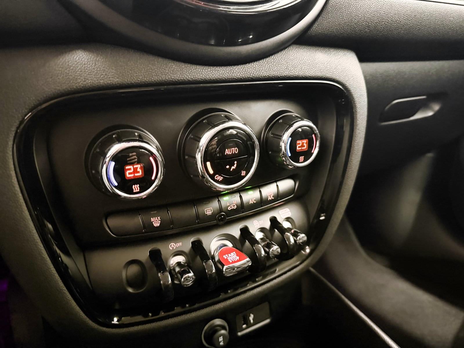 MINI CLUBMAN COOPER D 28 