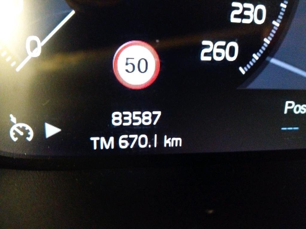 VOLVO XC40 2.0 D3 INSCRIPTION AUTO 150CV 9 