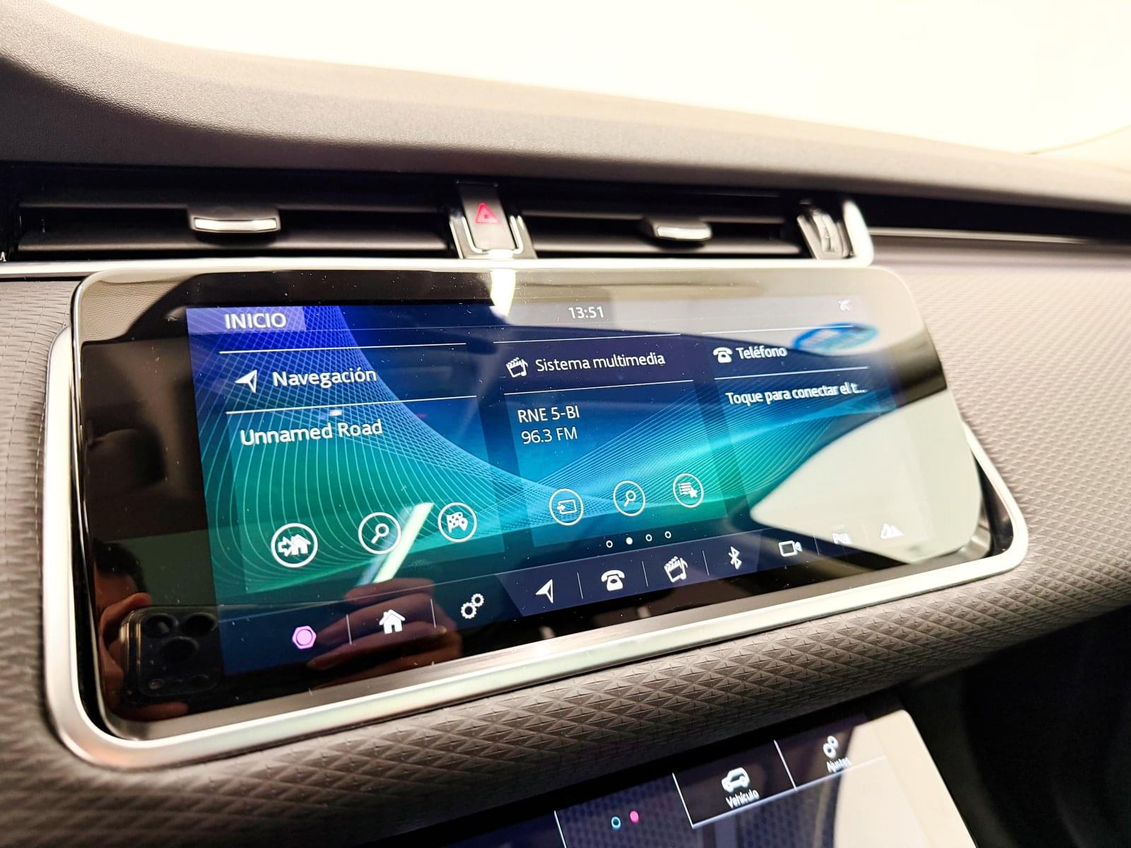 LAND ROVER RANGE ROVER EVOQUE 2.0 P200 AUTO 4WD 30