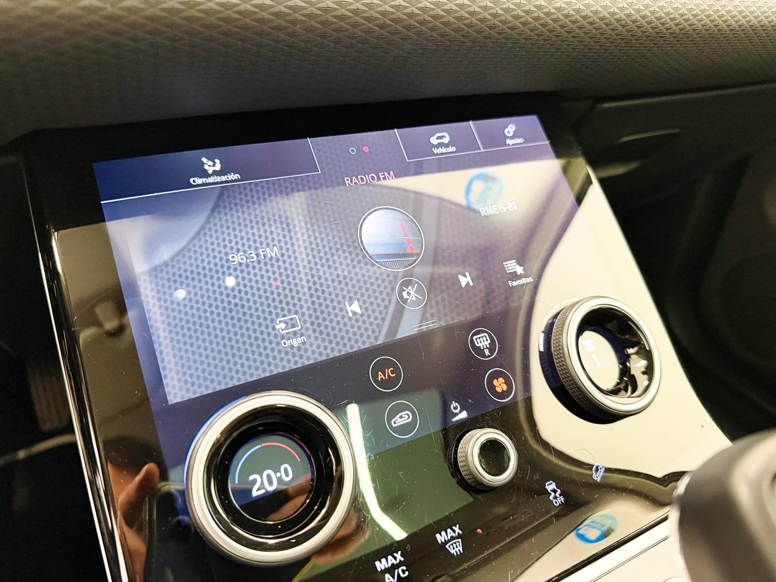 LAND ROVER RANGE ROVER EVOQUE 2.0 P200 AUTO 4WD 31