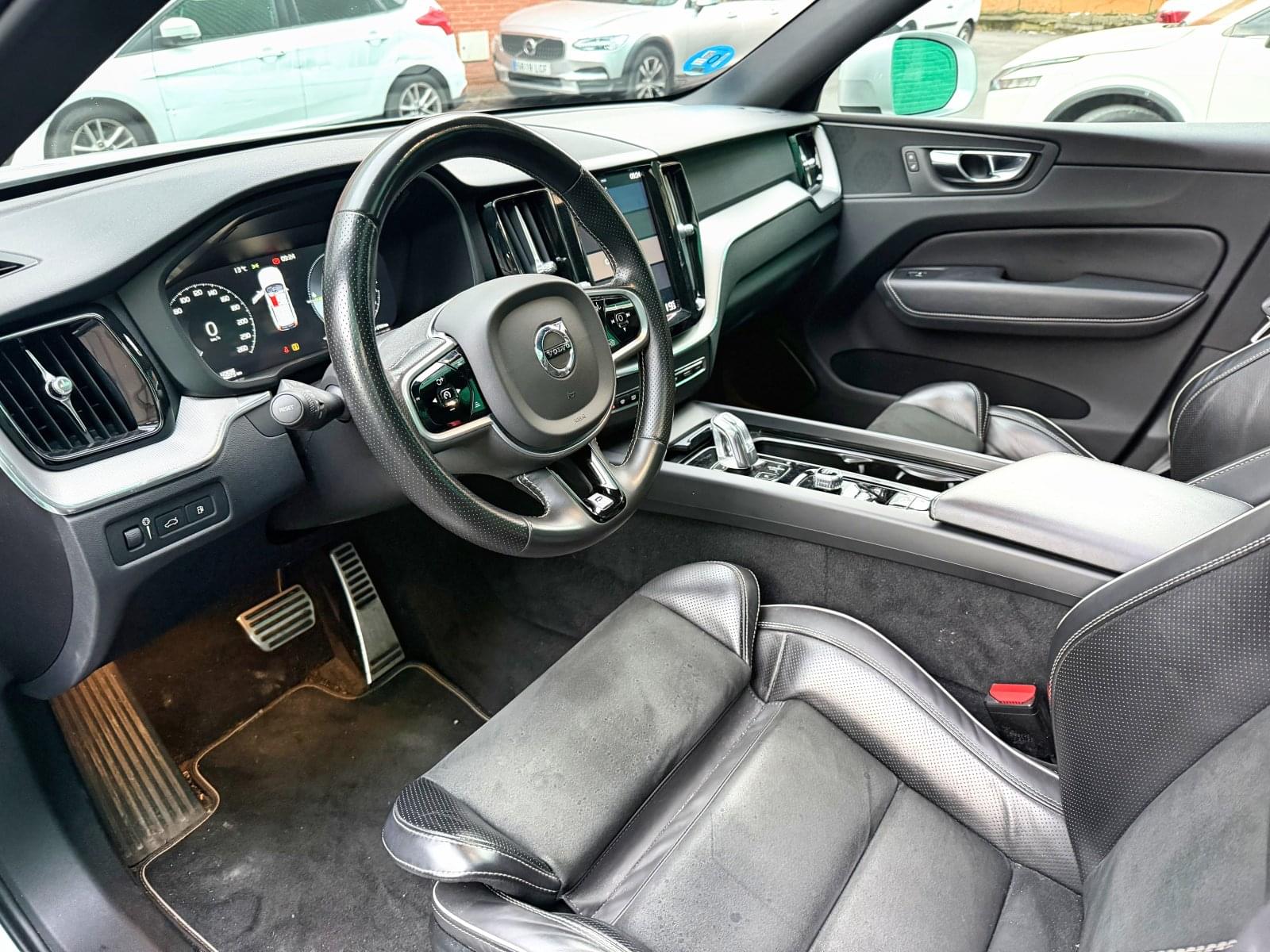 VOLVO XC60 T8 R DESIGN 390CV 11