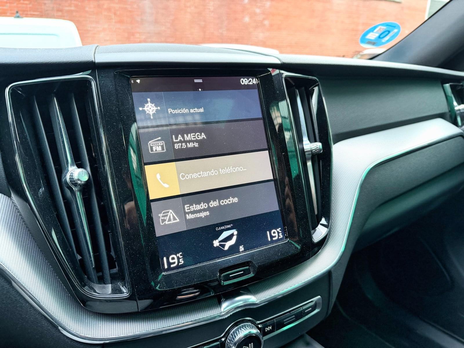 VOLVO XC60 T8 R DESIGN 390CV 12