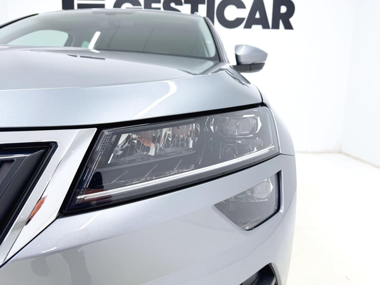 SKODA KAROQ 1.0 TSI 110CV AMBITION 6 