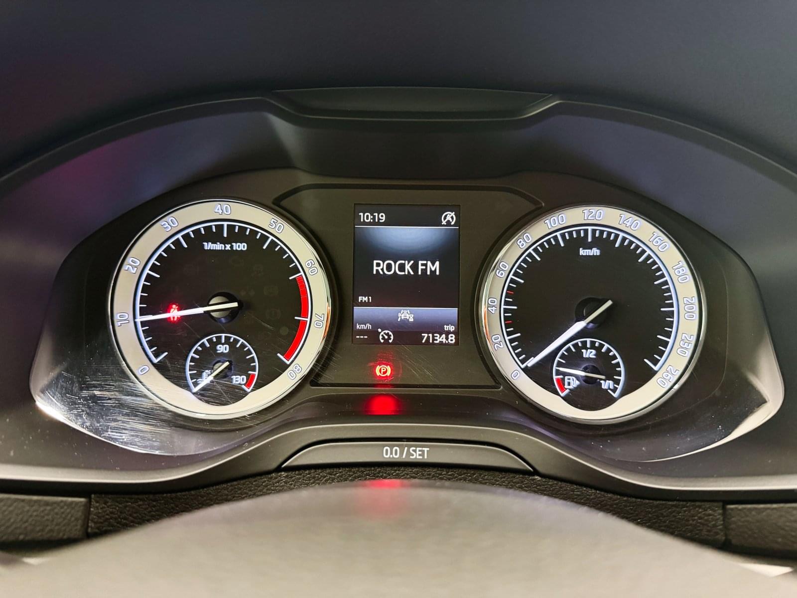 SKODA KAROQ 1.0 TSI 110CV AMBITION 29 