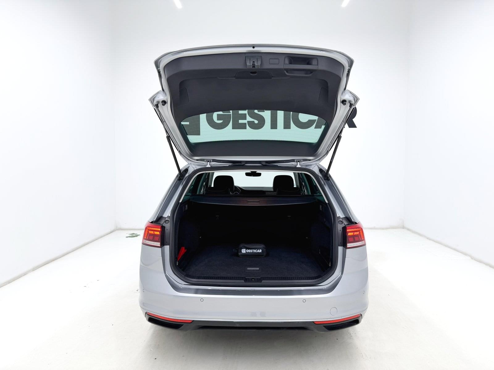 VOLKSWAGEN PASSAT VARIANT EXECUTIVE 2.0 TDI 122CV 13 