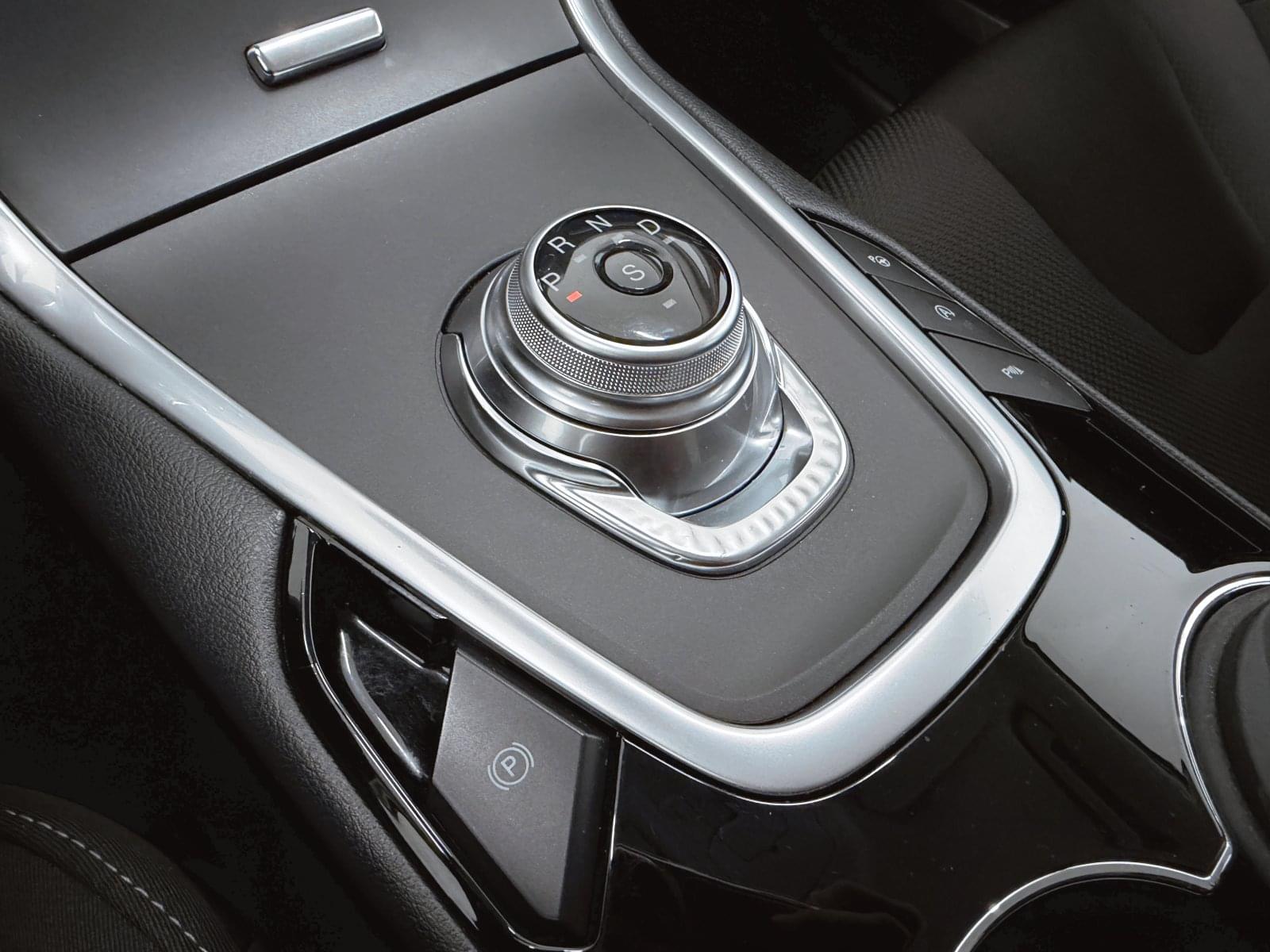 FORD S-MAX TDCI PANTHER TITANIUM AUT 150CV 39 