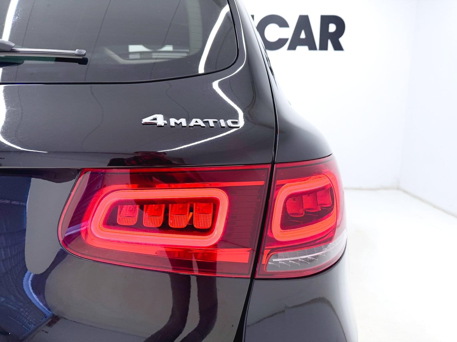 MERCEDES CLASE GLC GLC 300 E 4MATIC  319CV 21 