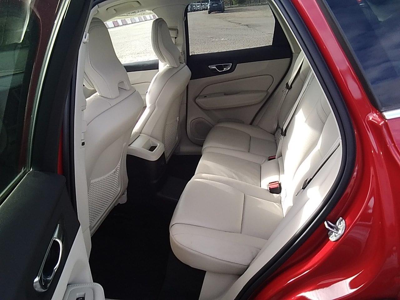 VOLVO XC60 T6 AWD RECHARGE INSCRIPTION AUTO 340CV 8 