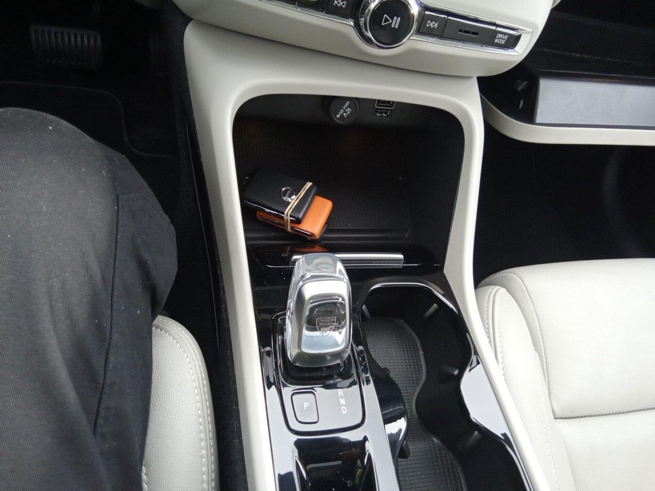 VOLVO XC40 1.5  T5 TWIN RECHARGE INSCRIPTION  262CV 9 