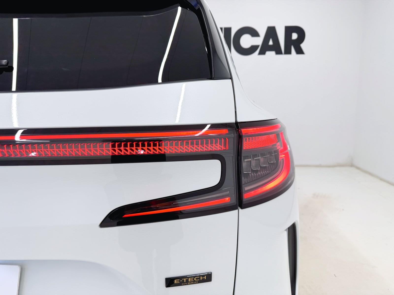 RENAULT ESPACE ICONIC ETECH FULL HYBRID 200CV 18 