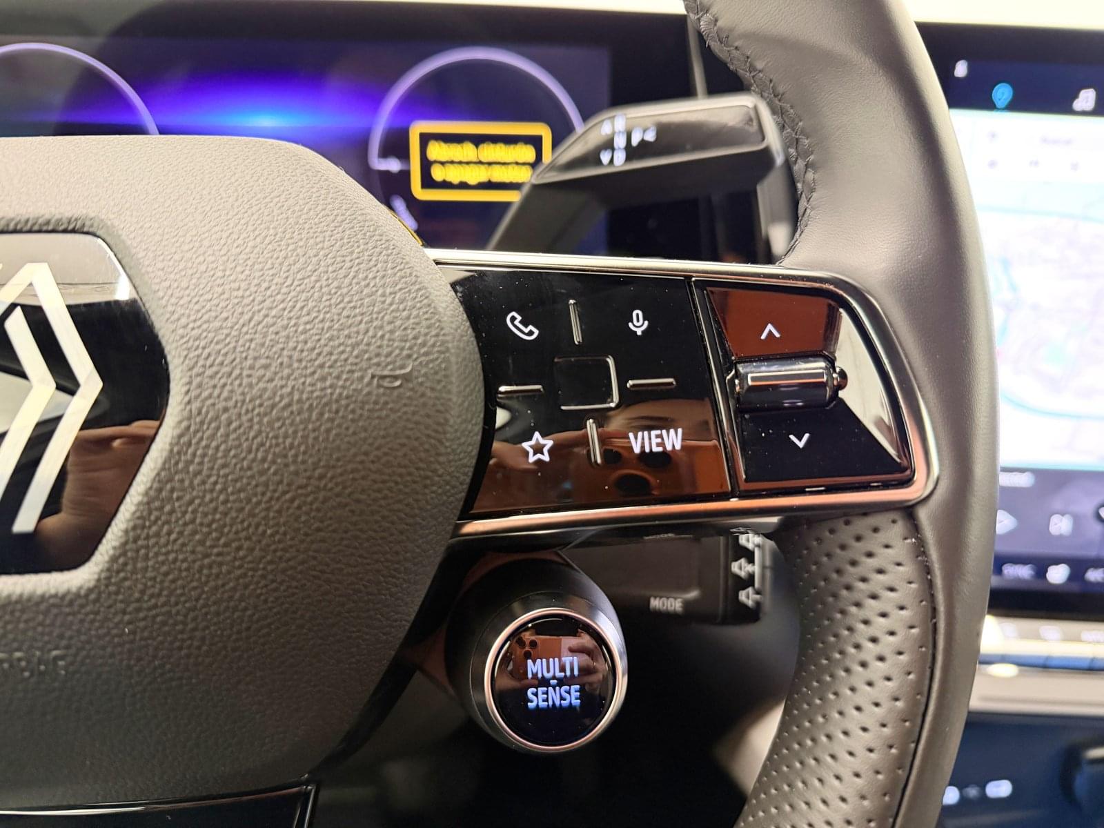 RENAULT ESPACE ICONIC ETECH FULL HYBRID 200CV 34 