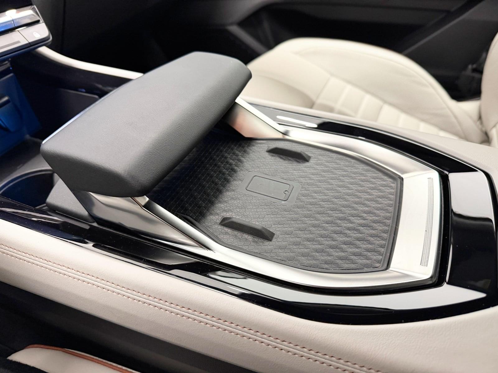 RENAULT ESPACE ICONIC ETECH FULL HYBRID 200CV 41 