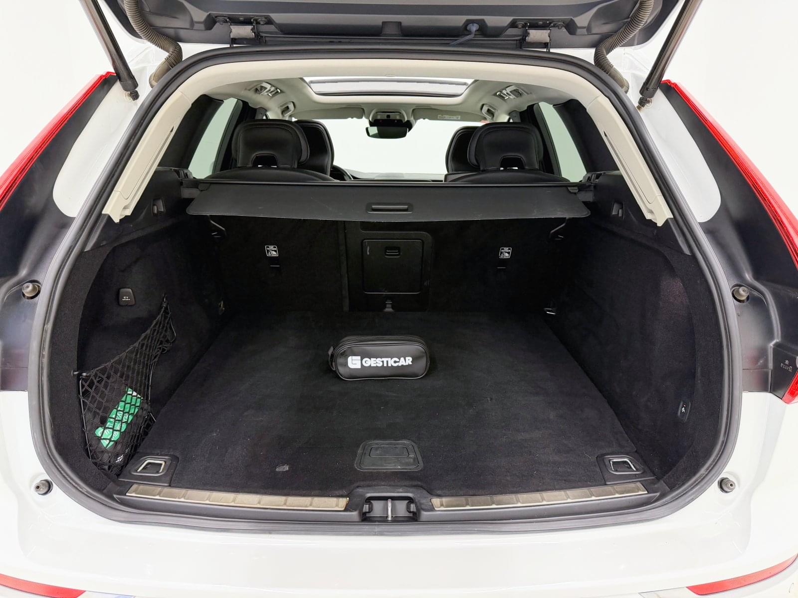 VOLVO XC60 T6 AWD RECHARGE INSCRIPTION 340CV AUTO 15 