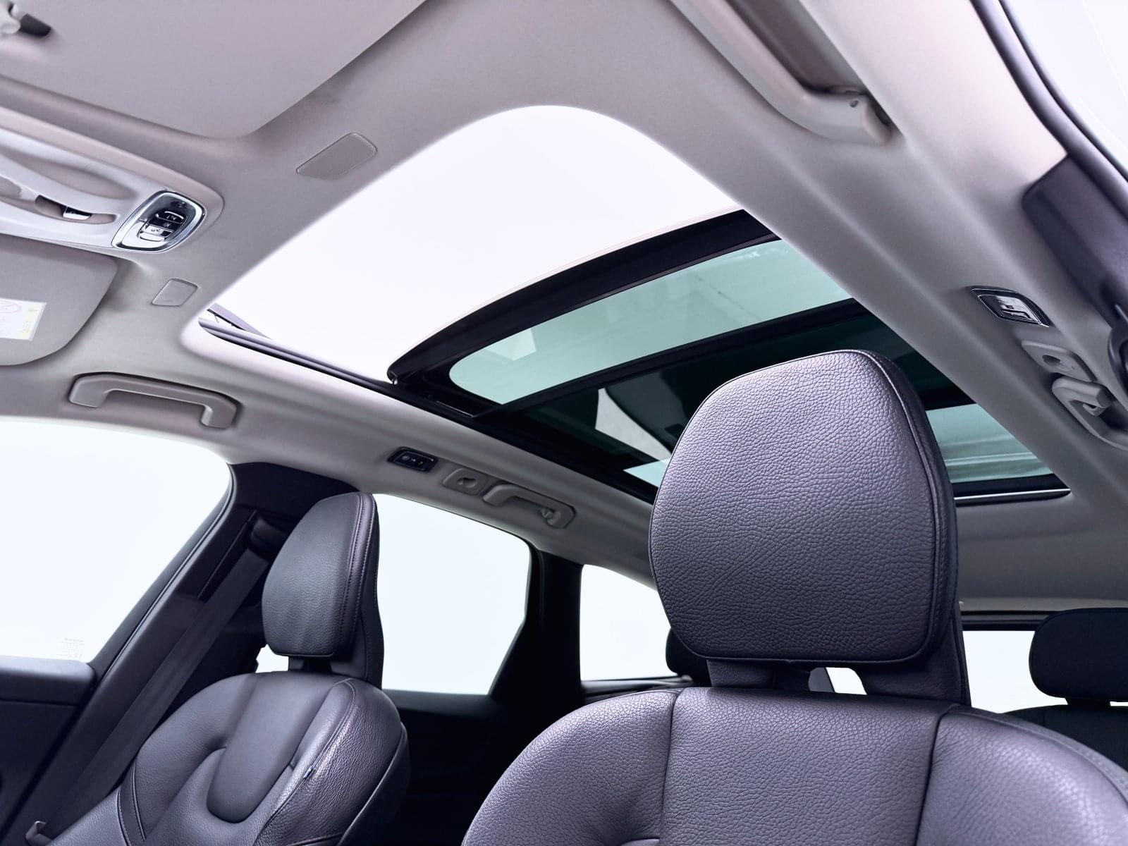 VOLVO XC60 T6 AWD RECHARGE INSCRIPTION 340CV AUTO 27 