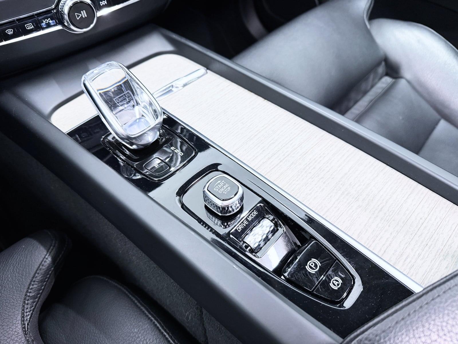 VOLVO XC60 T6 AWD RECHARGE INSCRIPTION 340CV AUTO 37 