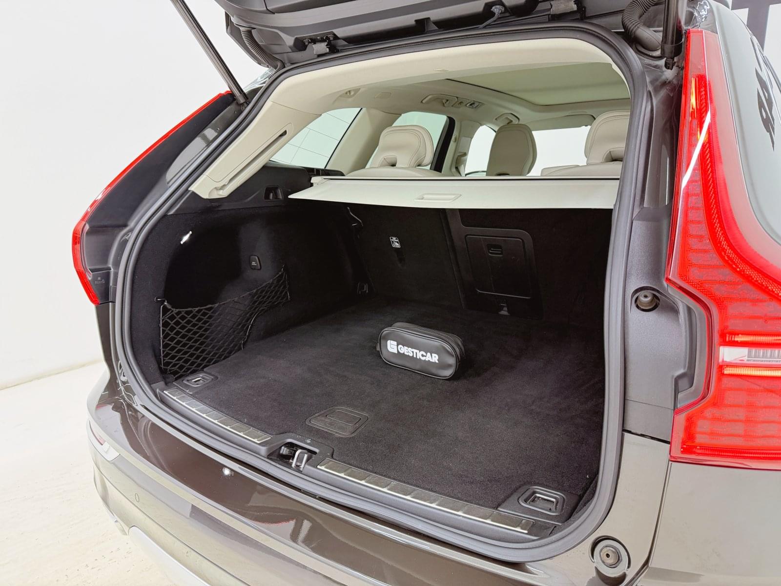 VOLVO XC60 2.0 T8 AWD INSCRIPTION 390cv 17 