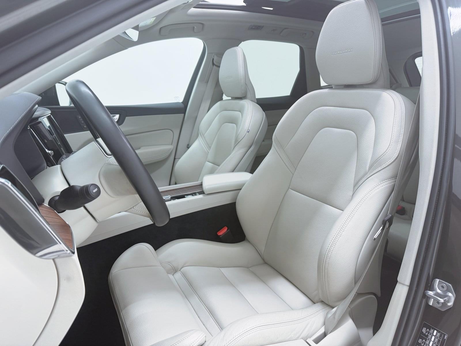 VOLVO XC60 2.0 T8 AWD INSCRIPTION 390cv 25 