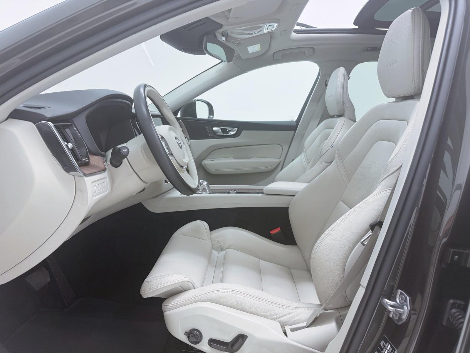 VOLVO XC60 2.0 T8 AWD INSCRIPTION 390cv 27 