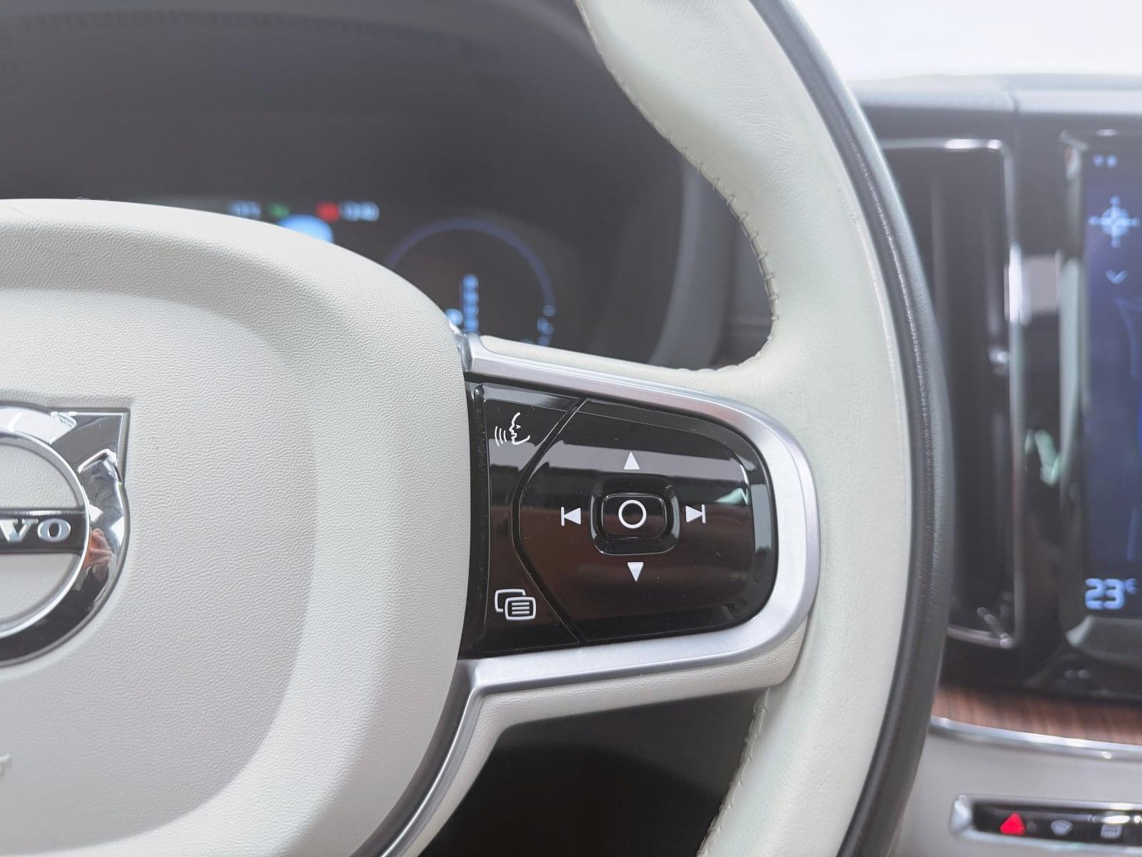 VOLVO XC60 2.0 T8 AWD INSCRIPTION 390cv 32 