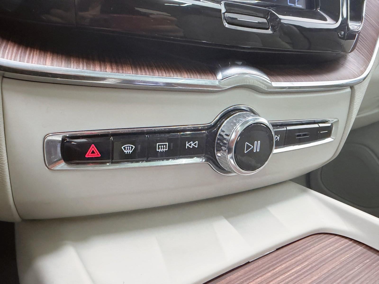 VOLVO XC60 2.0 T8 AWD INSCRIPTION 390cv 36 