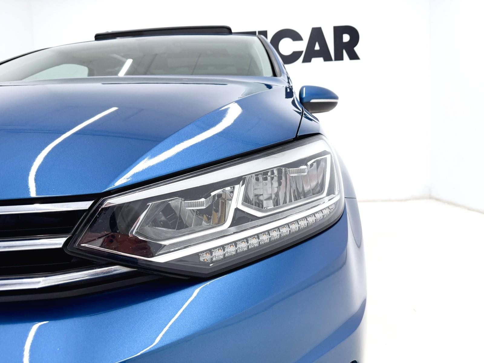 VOLKSWAGEN TOURAN 2.0TDI 150CV DSG SPORT 10