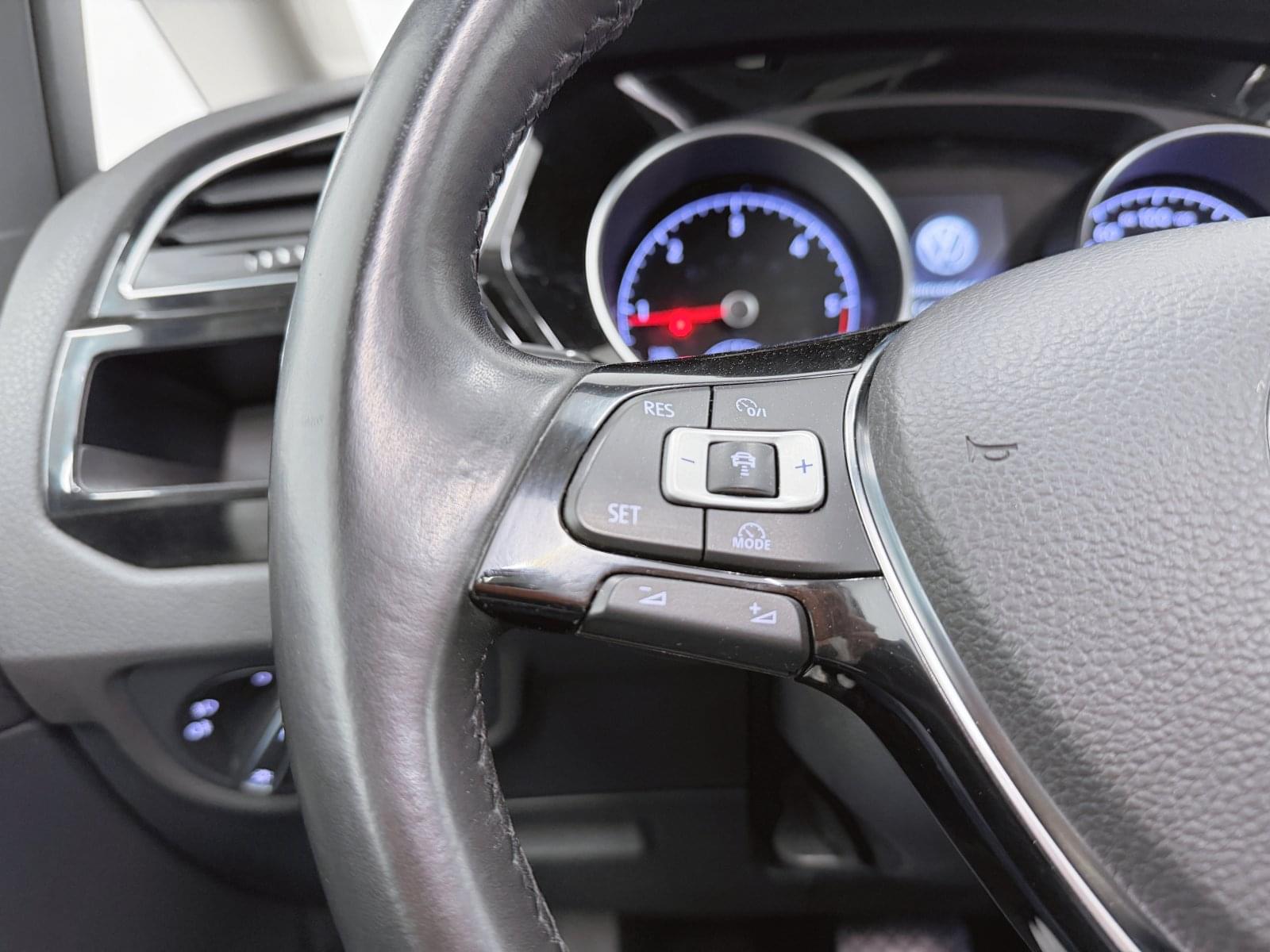 VOLKSWAGEN TOURAN 2.0TDI 150CV DSG SPORT 31