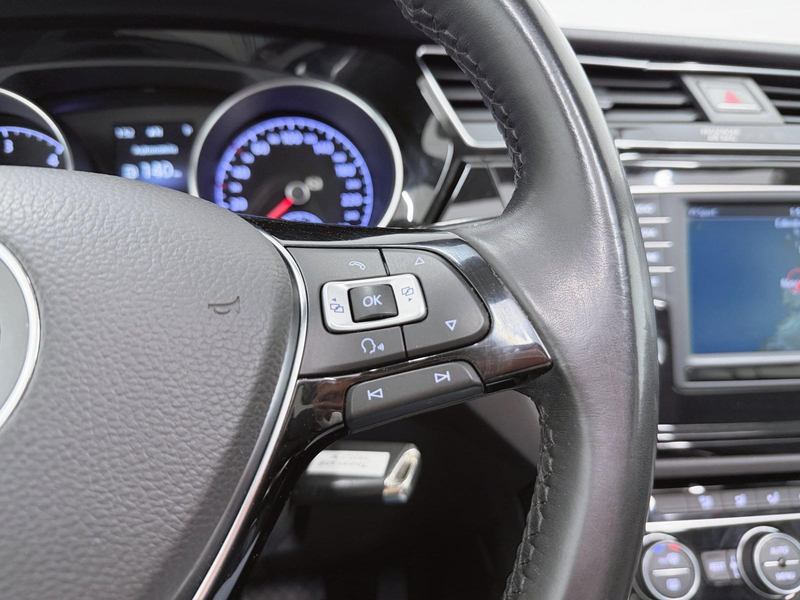 VOLKSWAGEN TOURAN 2.0TDI 150CV DSG SPORT 32