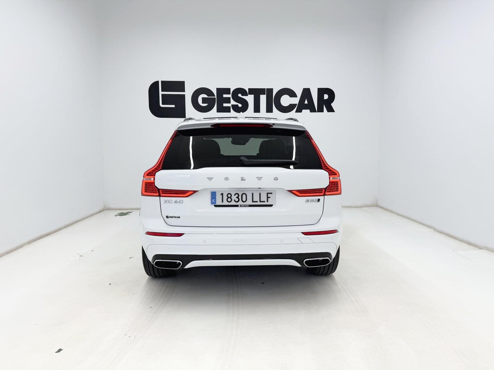 VOLVO XC60 2.0 B5 D AWD R-DESIGN AUTO 235CV 13 