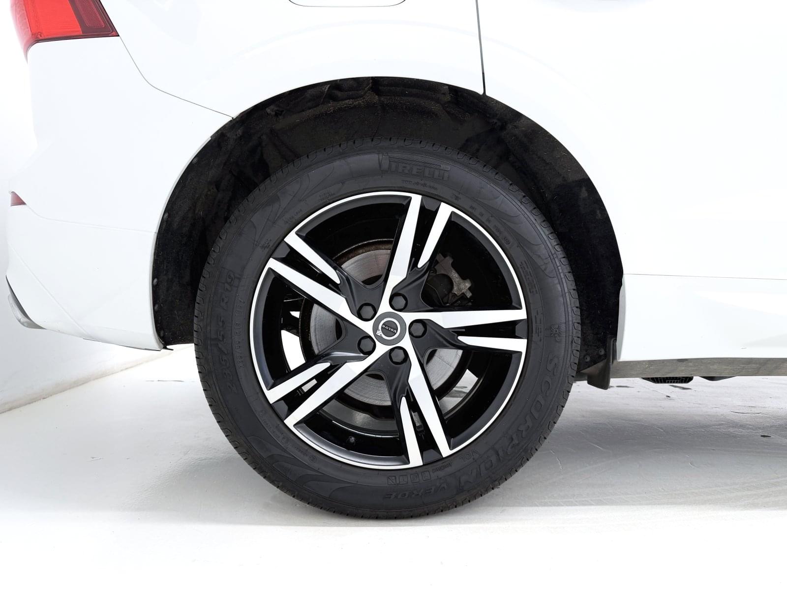 VOLVO XC60 2.0 B5 D AWD R-DESIGN AUTO 235CV 24 