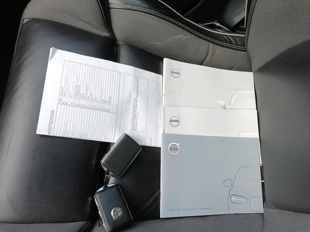 VOLVO XC60 2.0 B5 D AWD R-DESIGN AUTO 235CV 13 