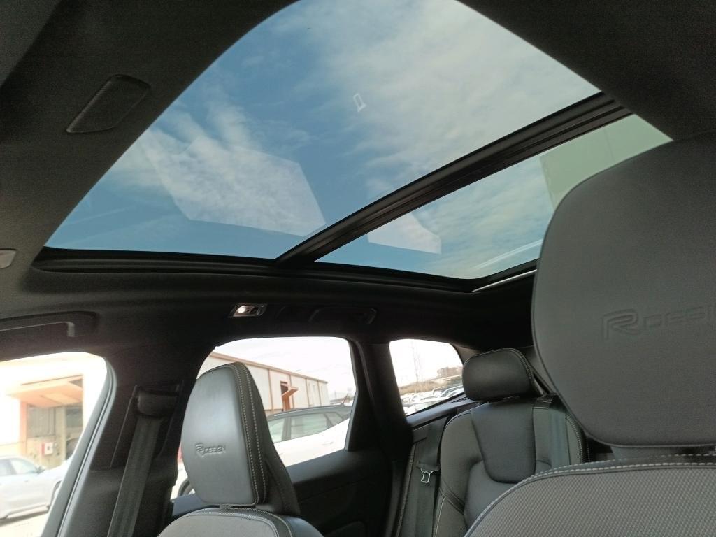 VOLVO XC60 2.0 B5 D AWD R-DESIGN AUTO 235CV 12 