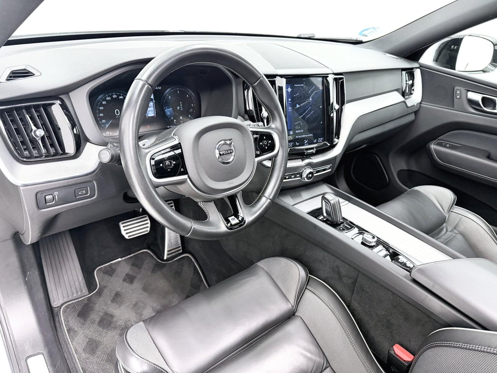 VOLVO XC60 2.0 B5 D AWD R-DESIGN AUTO 235CV 28 