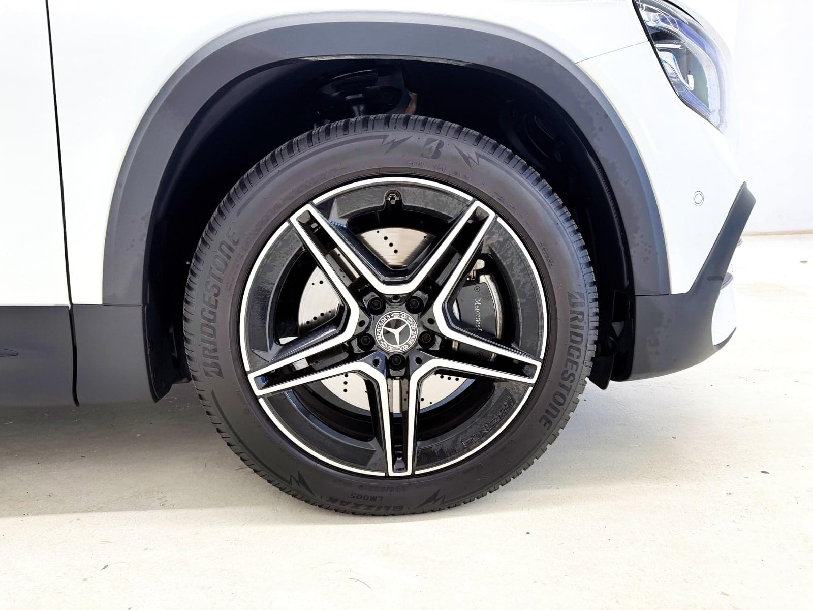 MERCEDES GLB 220D 4MATIC AMG 15 